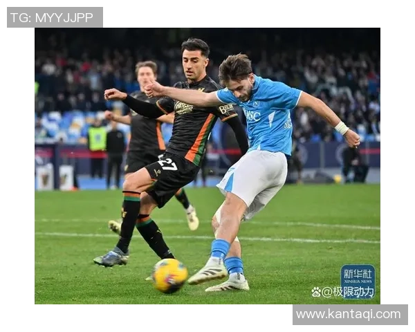 意甲惊现冷门那不勒斯以1-0小胜里昂全场沸腾解析比赛精彩瞬间