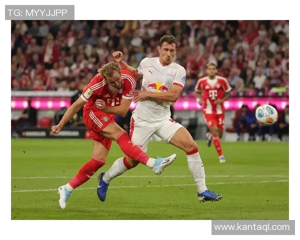 拜仁狂胜里昂四球大捷帽子戏法点燃全场激情与转会传闻交织