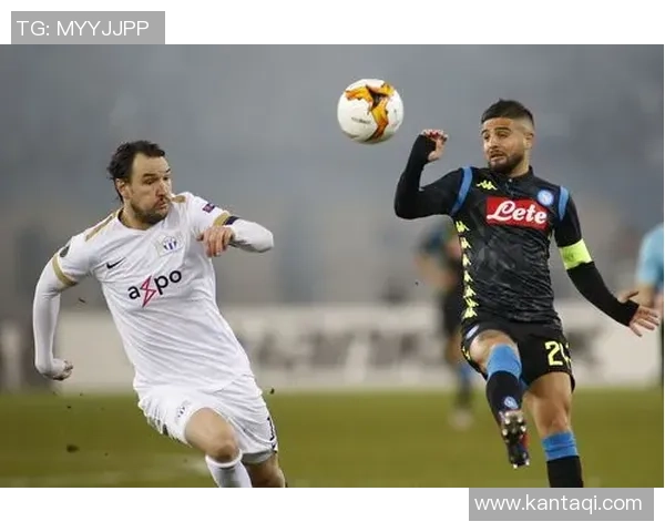 欧联杯本菲卡与那不勒斯激战成平局补时进球引发全场狂欢