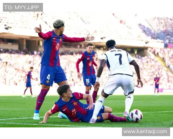 皇马主场大胜里昂四球狂潮补时进球点燃全场激情